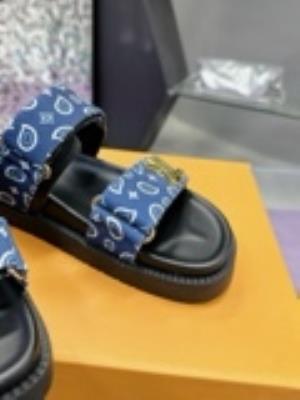 wholesale quality women louis vuitton shoes model no. 520